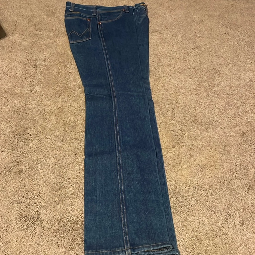 Wrangler straight leg jeans